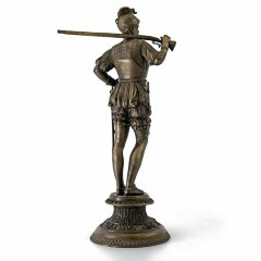 Скульптурная фигура из бронзы «Швейцарец в кирасе» (левый)