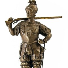 Скульптурная фигура из бронзы «Швейцарец в кирасе» (левый)