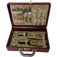 Подарочный набор для пикника «Кабан» в кожаном чемодане