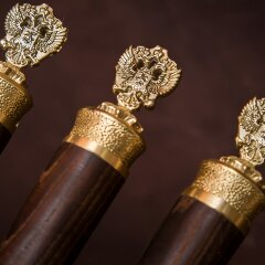 Подарочные шампуры «Герб России» с деревянной рукоятью