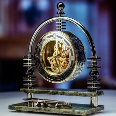 Настольные часы скелетон «Мастер» с подставкой для ручки