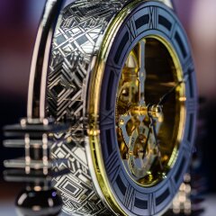 Настольные часы скелетон «Мастер» с подставкой для ручки