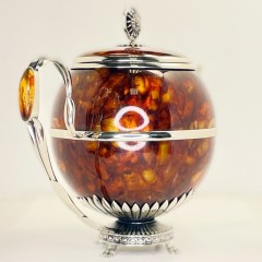 Янтарный чайник «Цезарь» с художественным декором в подарок девушке