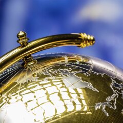 Большой подарочный глобус «Золотой» в подарок руководителю