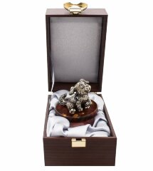 Сувенир «Весёлый щенок» на янтаре