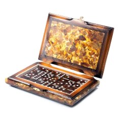 Подарочное домино «Сказка» из натурального янтаря