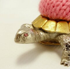 Подарочная игольница «Черепаха»