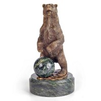 Сувенирная статуэтка «Медведь с шаром»