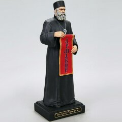 Сувенирная фигурка «Петрос Патканян со свитком» из искусственного камня