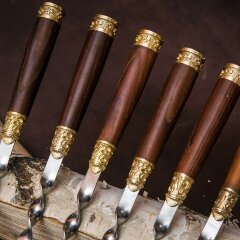 Оригинальные шампуры «Волк» с деревянной рукоятью