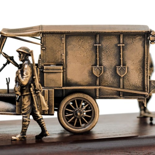 Масштабная диорама «Санитарный автомобиль Форд 1918»