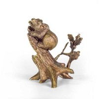Сувенирная статуэтка «Медвежонок на пне»