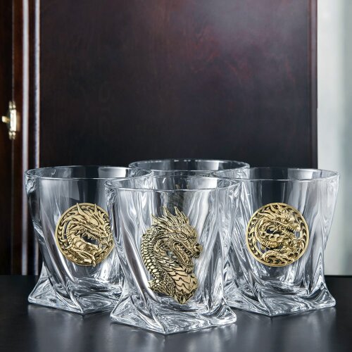 Сувенирный набор из 4-х стаканов для виски «Дракон» — как символ 2024 года