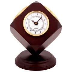 Домашняя метеостанция «Куб» — полезный аксессуар можно подарить дедушке на День защитника Отечества