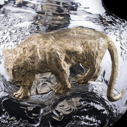 Эксклюзивная серебряная ваза «LEOPARD» в единственном экземпляре в мире