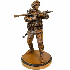 Резная статуэтка «Боец ССО» из массива дерева