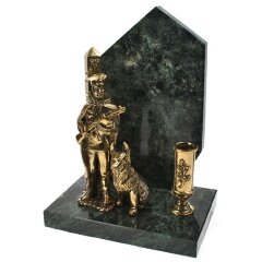 Статуэтка «Пограничник с собакой»