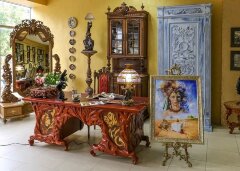 Стол «Красавица и чудовище»