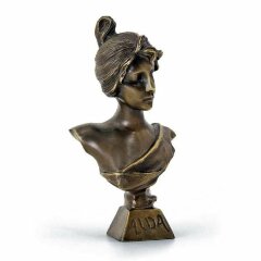 Бронзовый бюст «Аида» в подарок коллекционеру