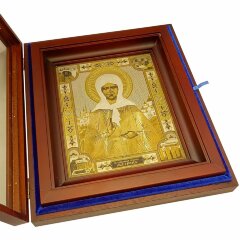 Украшенная икона «Матроны» (киот)