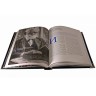 Иллюстрированная книга «Речи, которые изменили мир» в кожаном переплёте