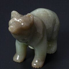 Сувенирная фигурка «Медведь» из белого нефрита