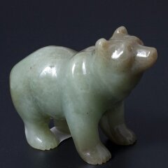 Сувенирная фигурка «Медведь» из белого нефрита
