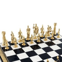 Подарочные шахматы «Римские» с бронзовыми фигурами на каменной доске