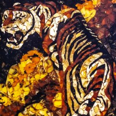 Декоративное панно «Тигр» из янтаря и ценных пород дерева