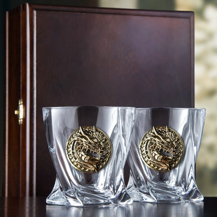 Сувенирный набор из 2-х бокалов для виски «Дракон» — как символ 2024 года