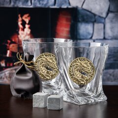 Сувенирный набор из 2-х бокалов для виски «Дракон» — как символ 2024 года