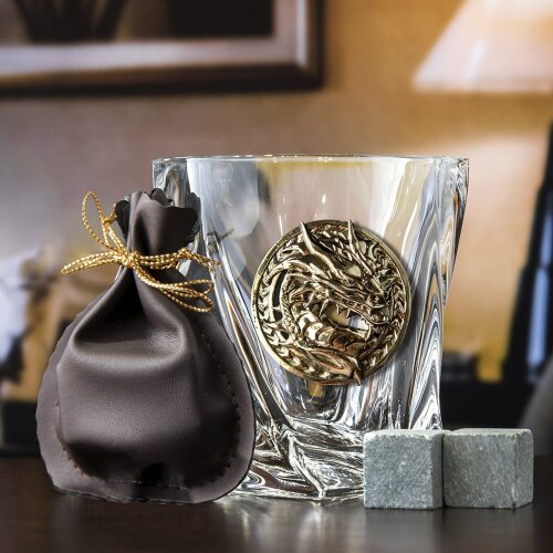 Сувенирный набор из 2-х бокалов для виски «Дракон» — как символ 2024 года