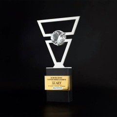 Корпоративный подарок «Особо ценный» с лазерной гравировкой логотипа компании