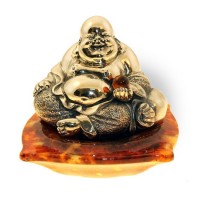 Статуэтка из янтаря «Будда с персиком»
