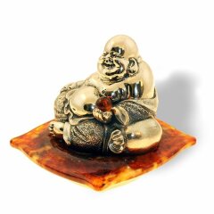 Статуэтка из янтаря «Будда с персиком»