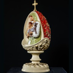 Расписное деревянное яйцо «Богородица с младенцем» — православный интернет магазин