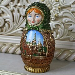 Зелёная деревянная «Матрёшка» с художественной росписью