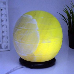 Настольный светильник из каменной соли «Шар» зелёного свечения