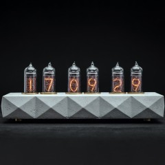 Белые ламповые часы «Сатурн-Б» с несколькими настройками яркости