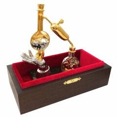 Сувенирная композиция «Химия ради жизни» с золочением