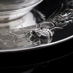 Эксклюзивная серебряная медовница «Пчёлка» в единственном экземпляре в мире