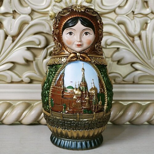 Красная деревянная «Матрёшка» с художественной росписью