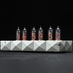 Белые ретро-часы лампового свечения «Эрозия» (будильник, регулировка яркости)