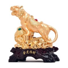 Позолоченная фигурка из дерева «Денежный тигр» на монетах — талисман прибыли и карьерного успеха