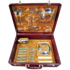 Подарочный набор для пикника «Лиса» в кожаном чемодане