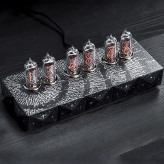 Лимитированная серия ламповых часов «Ночь» от известного мастера каллиграфии