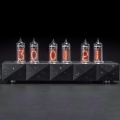 Лимитированная серия ламповых часов «Ночь» от известного мастера каллиграфии