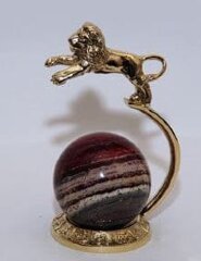 Бронзовая статуэтка «Лев» на яшме