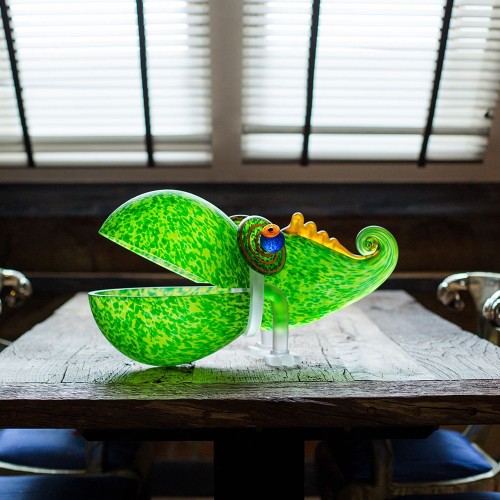 Декоративная чаша «Хамелеон» из зелёного художественного стекла