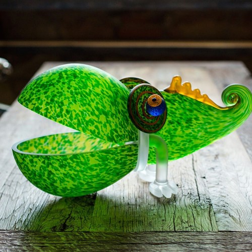 Декоративная чаша «Хамелеон» из зелёного художественного стекла